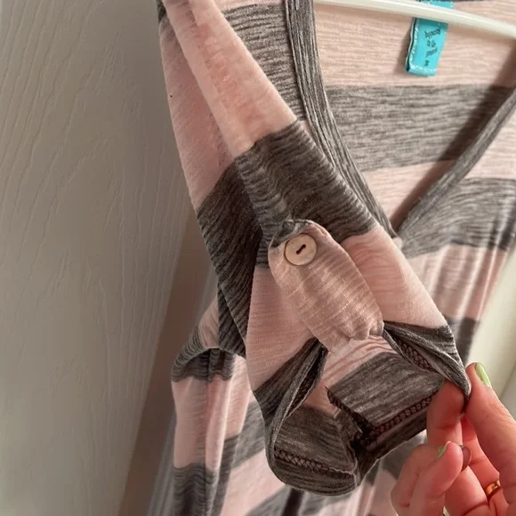 light pink and gray striped tank top - Picture 3 of 4